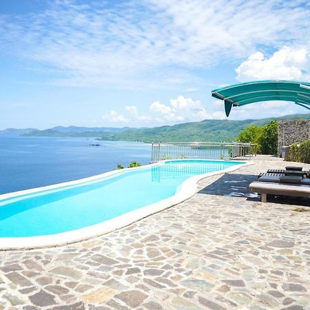 Hotel Theodor At Labuan Bajo Exteriér fotografie