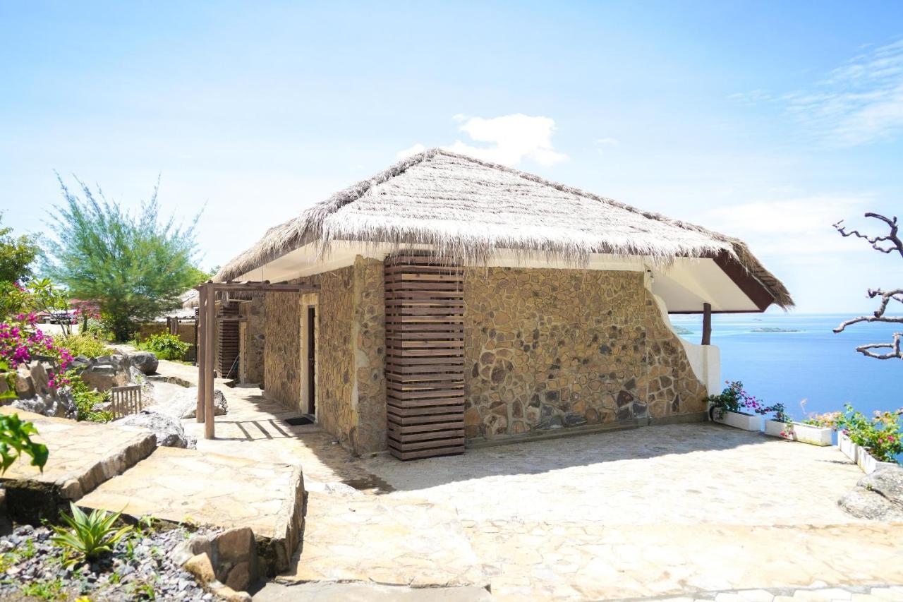 Hotel Theodor At Labuan Bajo Exteriér fotografie